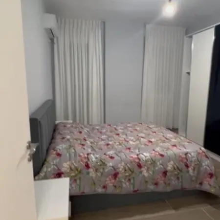 Meli's Lägenhet Vlorë